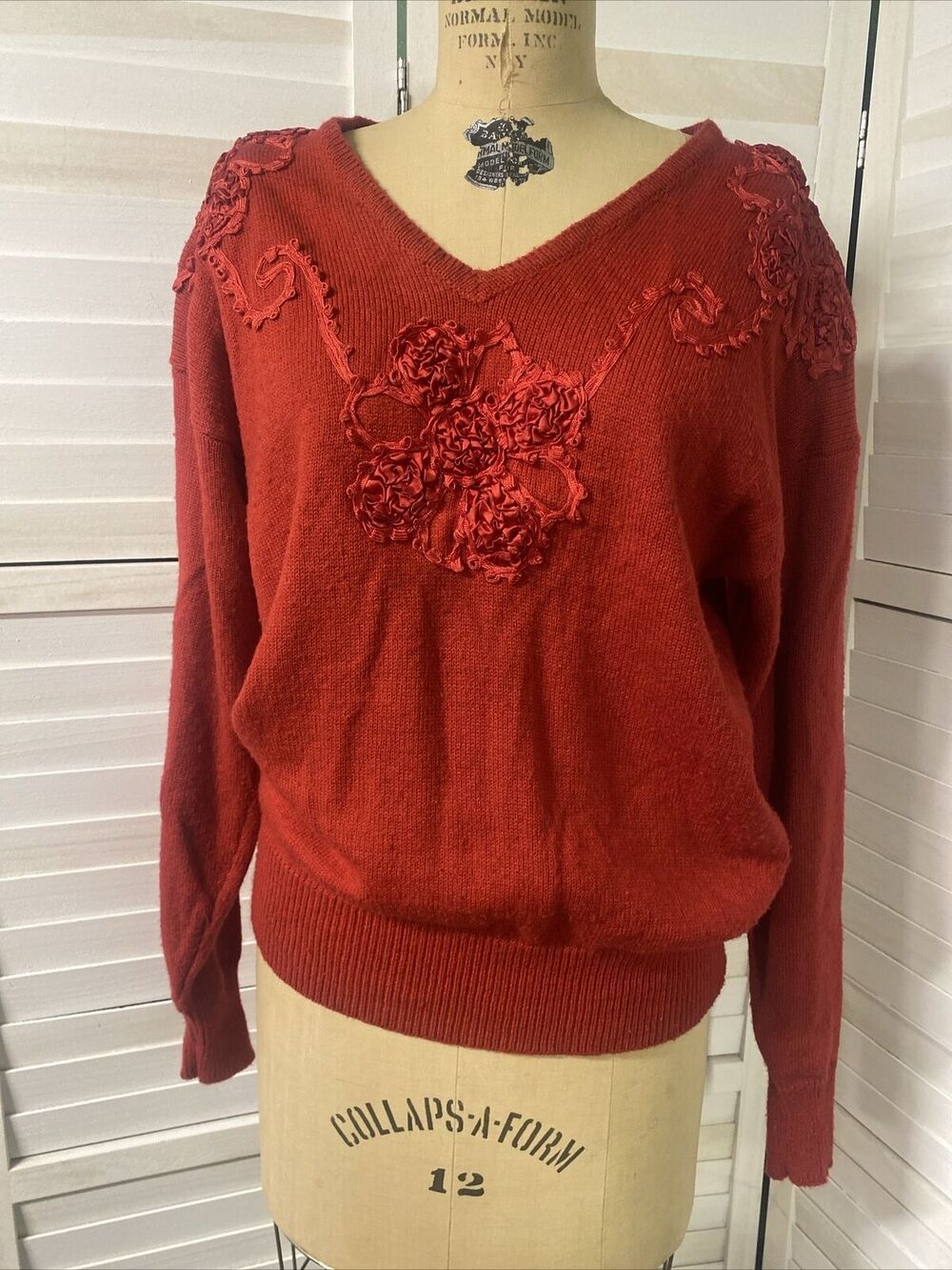 Vintage 80s Regency Collection for Joyce Red Sweater Ribbon Floral Design Medium